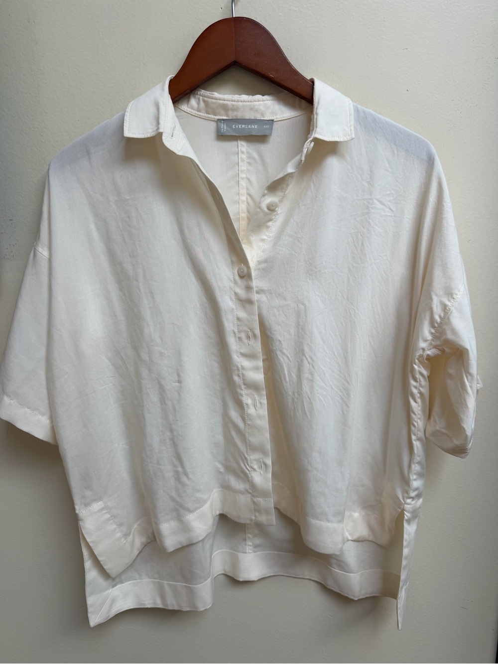 Everlane Cream Short Sleeve Relaxed Button-Down Shirt